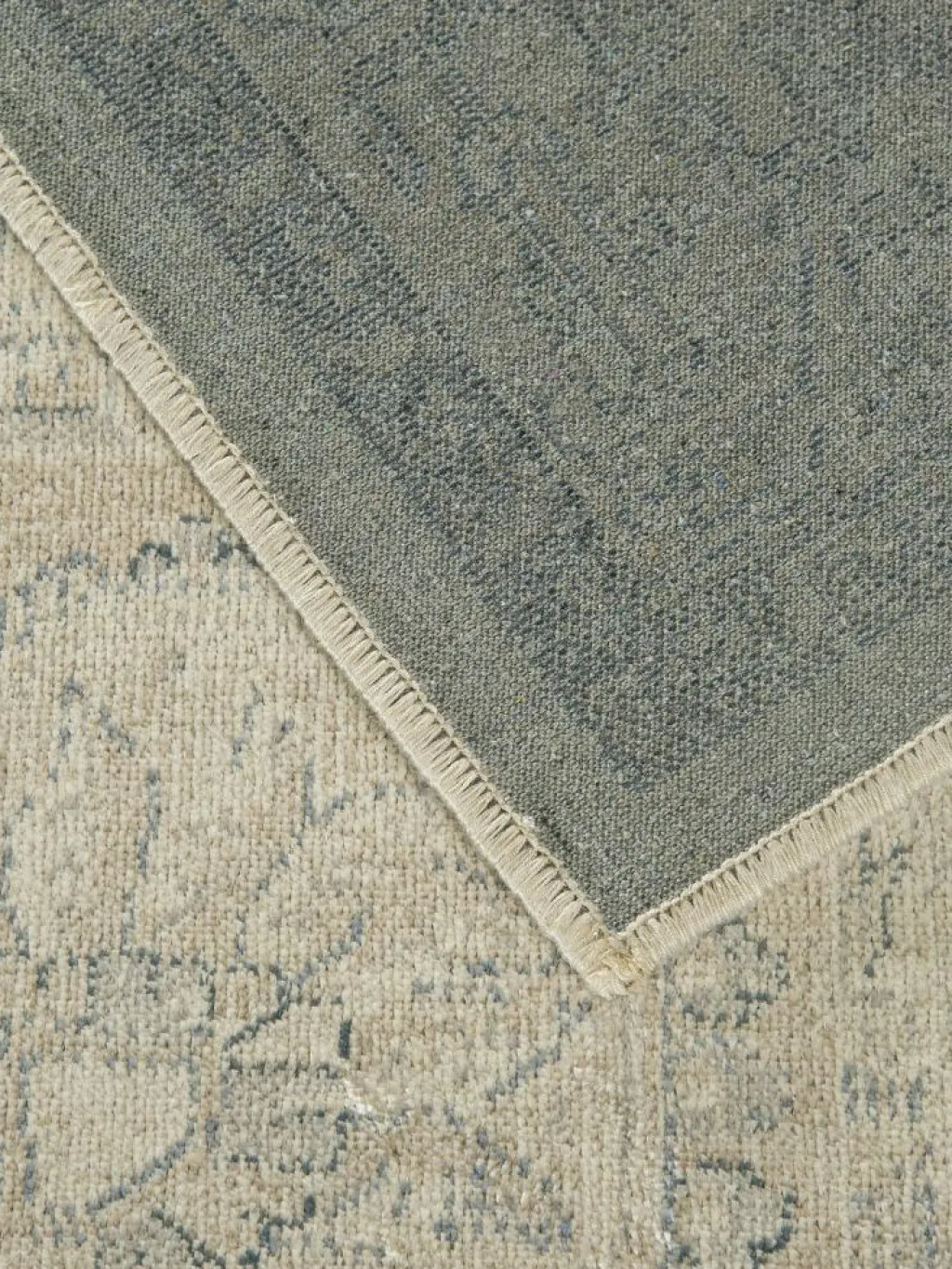 Beshkan|Kibek Outlet