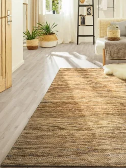 Laelia|Kibek Clearance