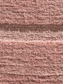 Lania|Kibek Clearance