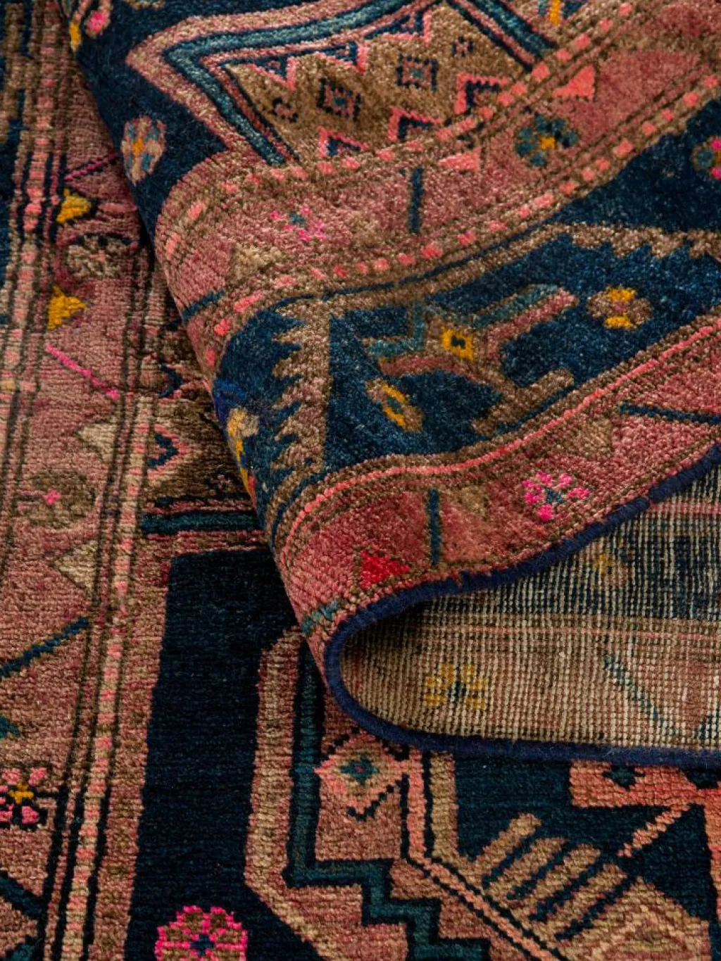 Lori Vintage|Kibek Online