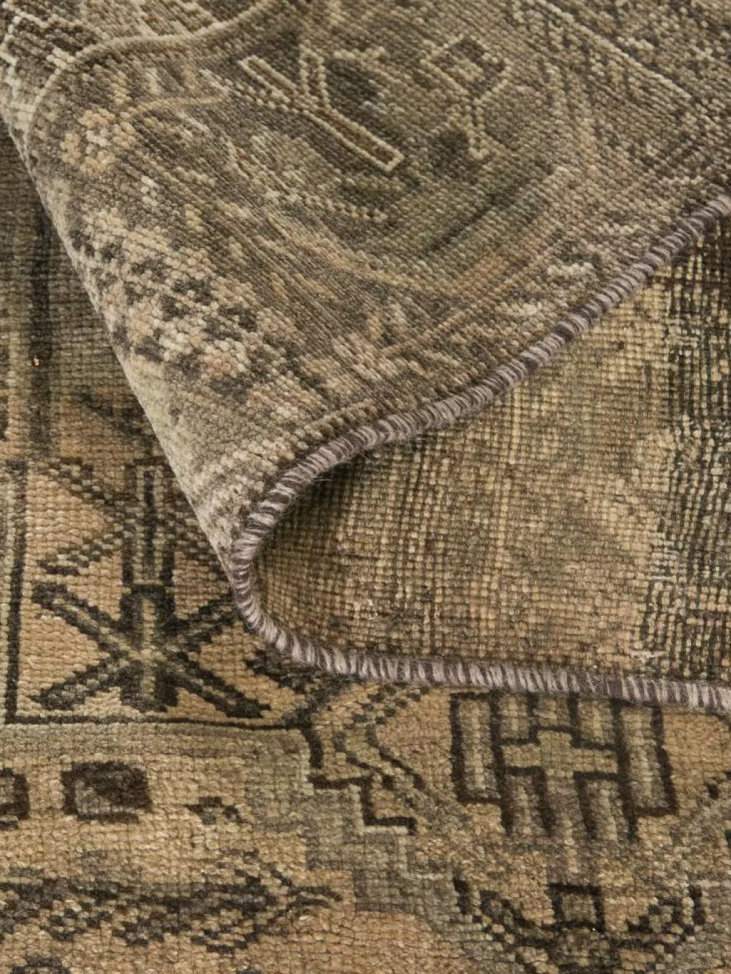 Shiraz Vintage|Kibek Clearance