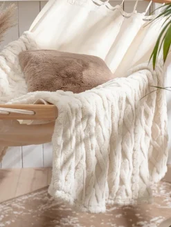 Torquay|Kibek Discount