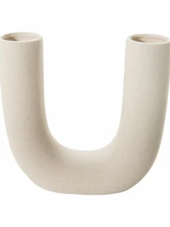 Uhui|Kibek Clearance