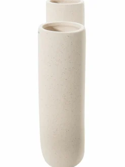 Uhui|Kibek Clearance