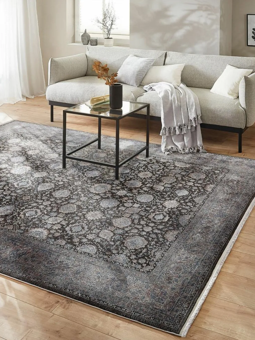 Valdiva|Kibek Online