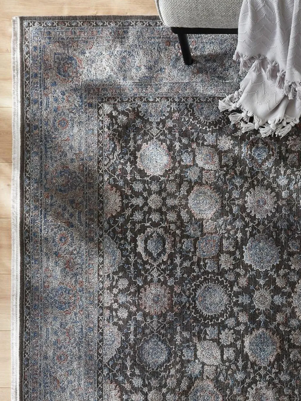 Valdiva|Kibek Online